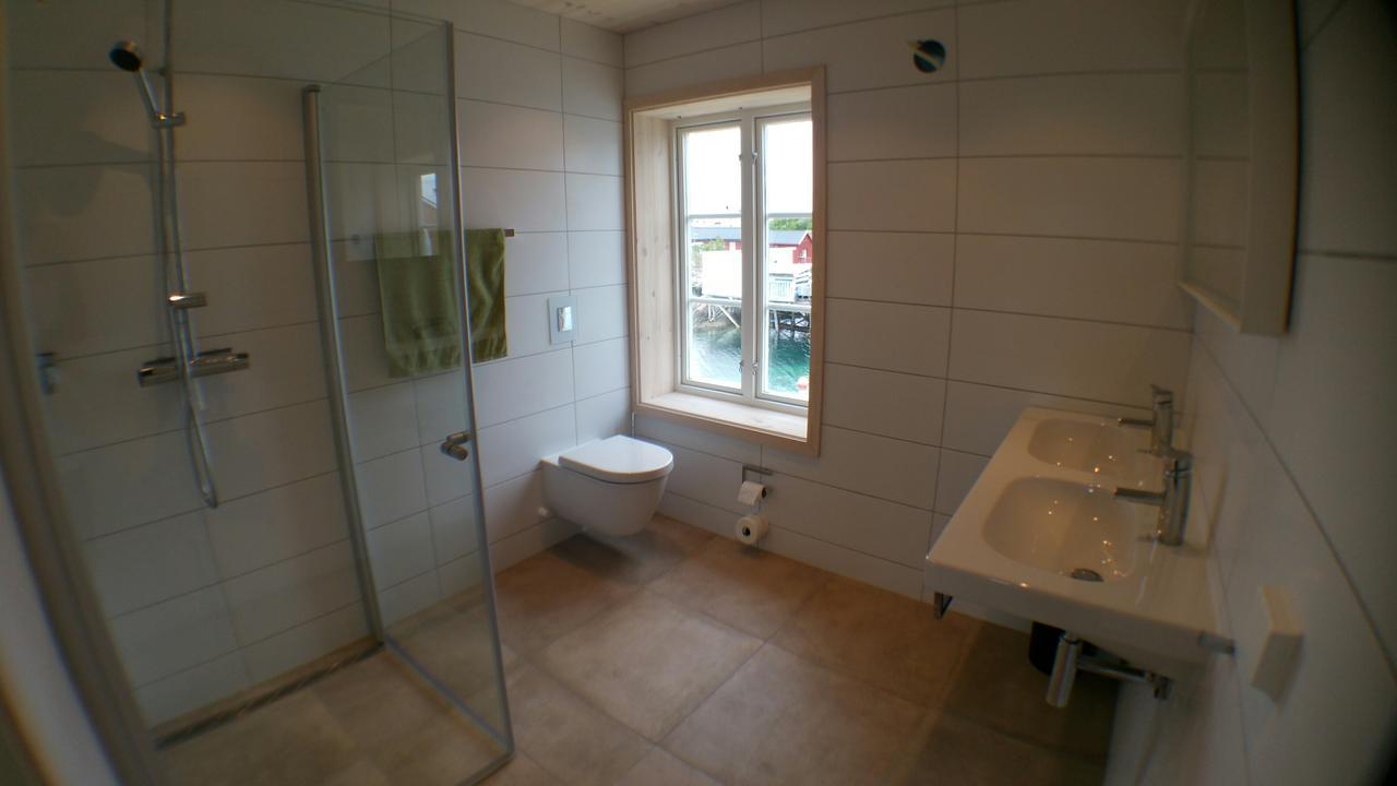 Lysvoldbrygga Bed & Breakfast Henningsvaer Ngoại thất bức ảnh